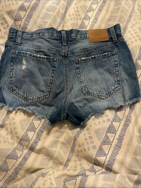 Aeropostale Vintage High Rise Shorty Jeans - Blue size 4
